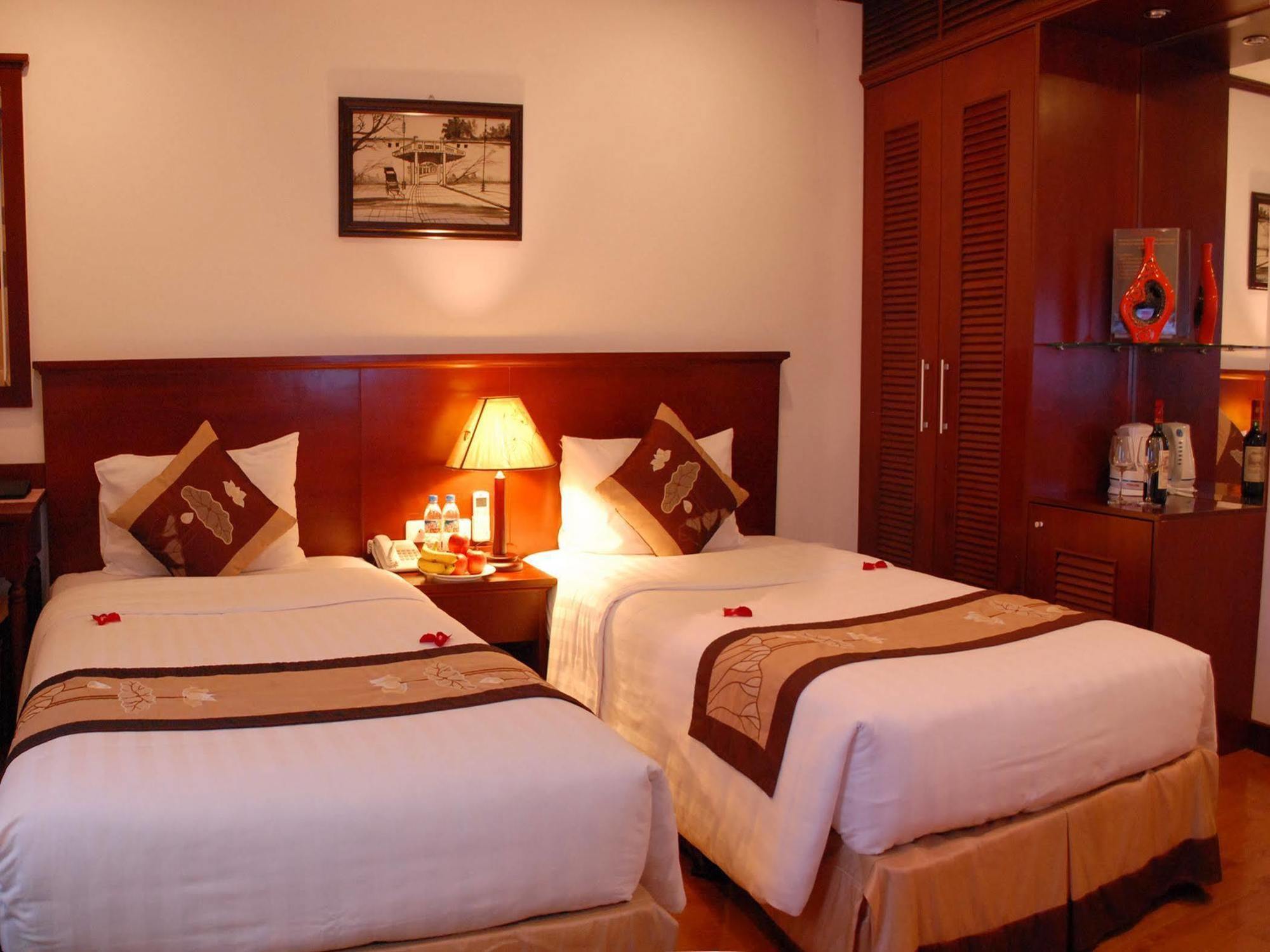 May De Ville Legend Hotel Hanoi Exteriör bild